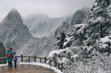 旅游去哪里玩(旅游去哪里玩？这)