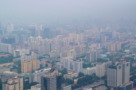 贾贵斌(揭秘绿城帝豪案，中国房地产巨头贾贵斌被押解归案！)