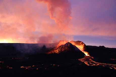 俄洛伊(带你了解神秘的俄洛伊火山口)